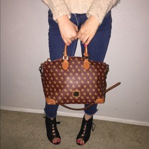authentic dooney & bourke purse/tote bag
